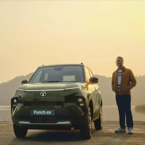 New Punch EV Features Detailed, Punch EV दमदार और नई फीचर्स, Smart, Smart+, Adventure, Empowered and Empowered+, Tara Punch EV Adventure LR model, Punch EV Top-Spec Variants, Punch EV Top-Spec Variants Empowered+